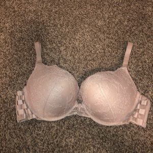 34d bombshell